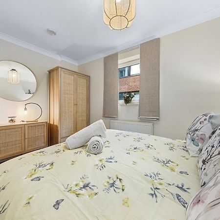 Tranquil 2 Bedroom Apartment Close To St. Paul'S Cathedral Лондон Екстериор снимка
