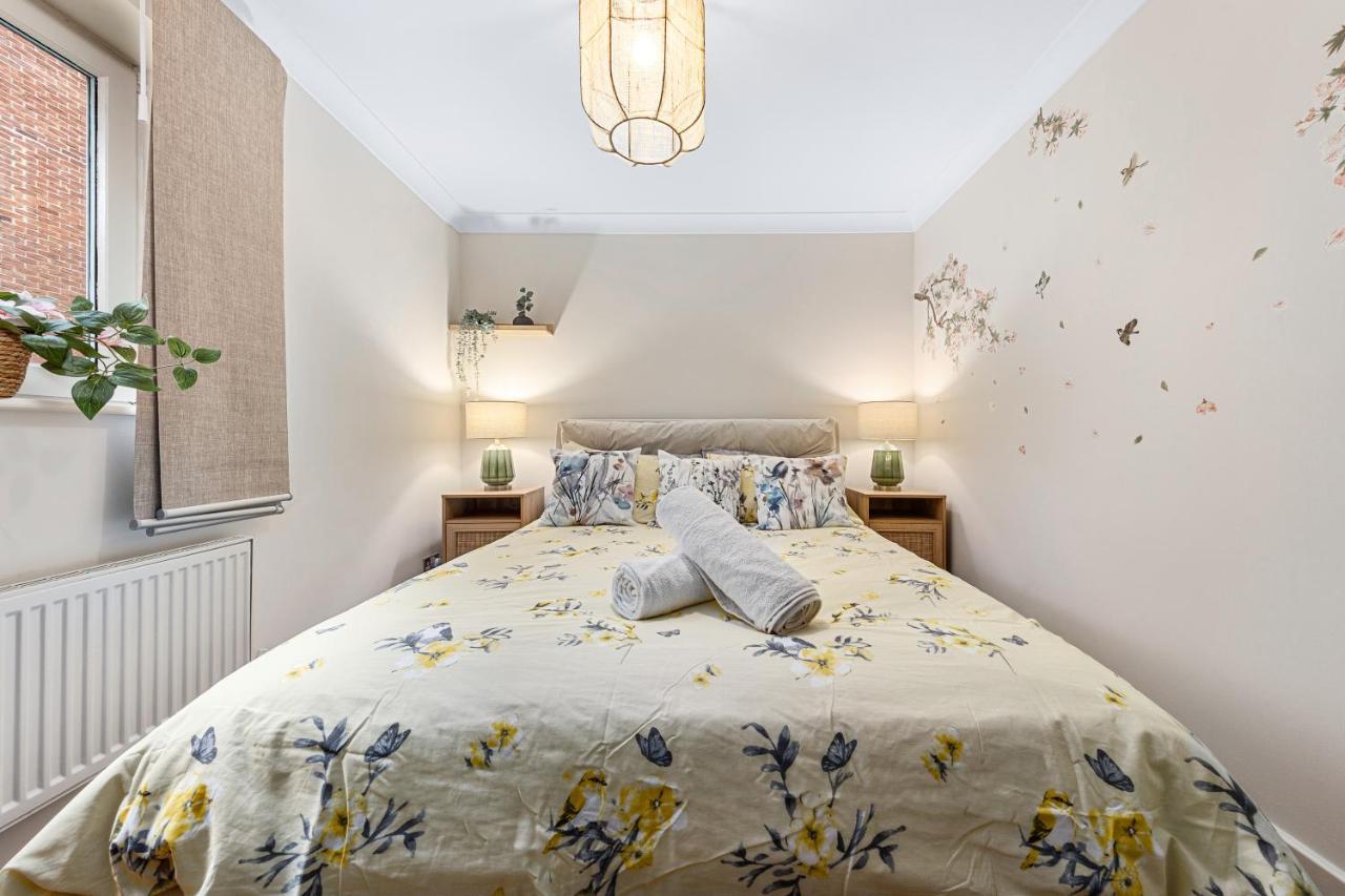 Tranquil 2 Bedroom Apartment Close To St. Paul'S Cathedral Лондон Екстериор снимка